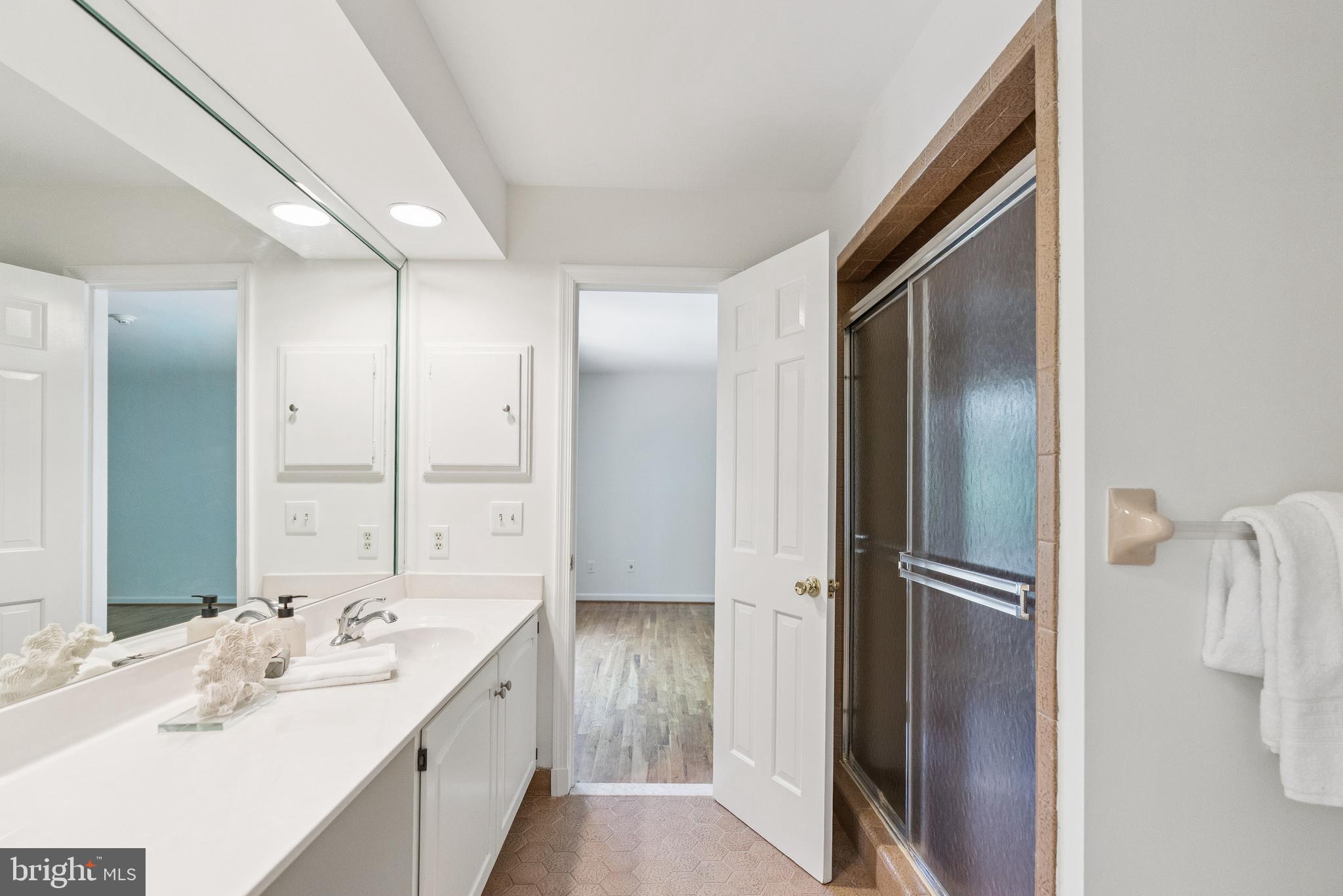 POTOMAC VILLAGE - Residential