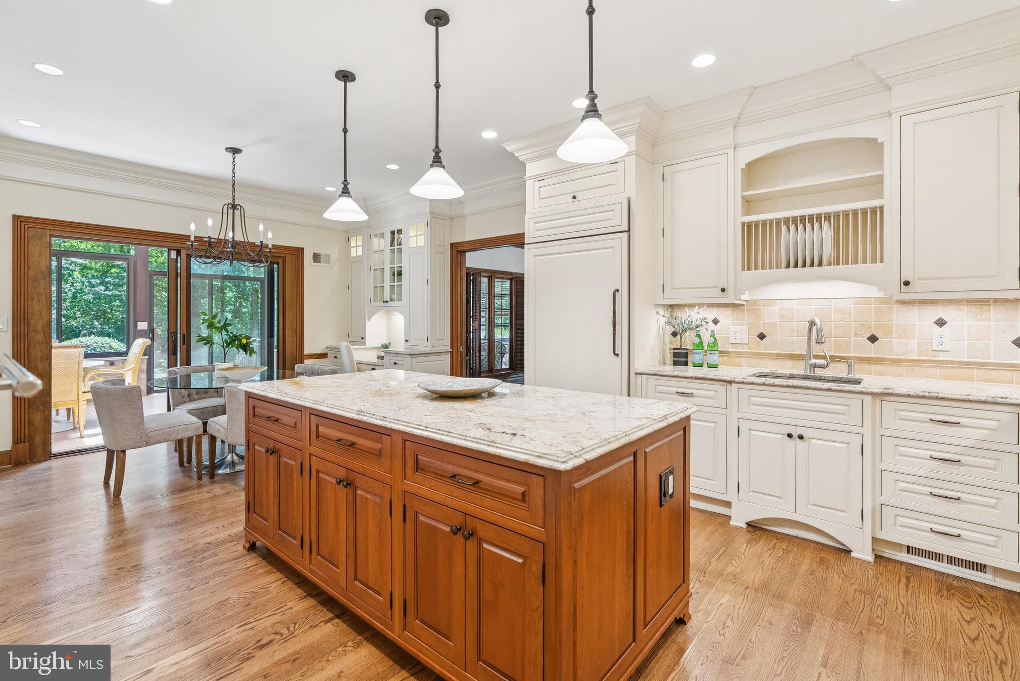 POTOMAC VILLAGE - Residential