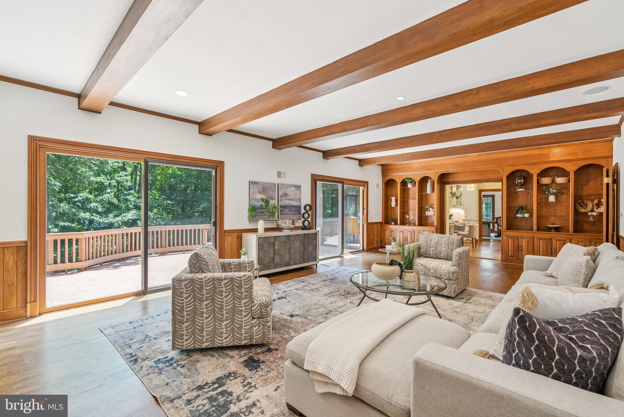 POTOMAC VILLAGE - Residential