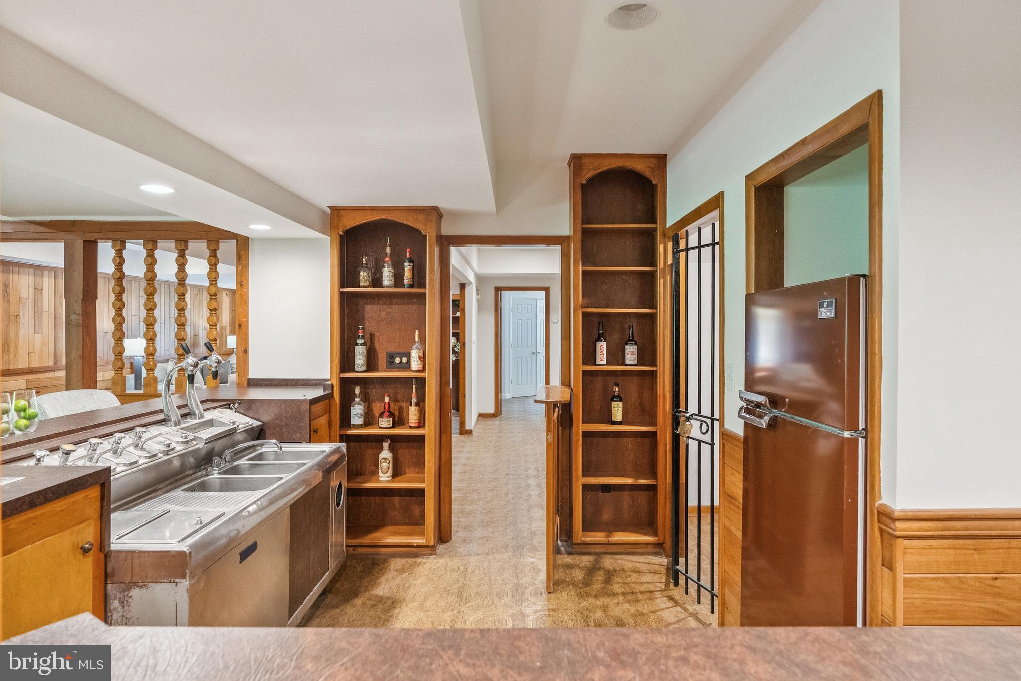 POTOMAC VILLAGE - Residential