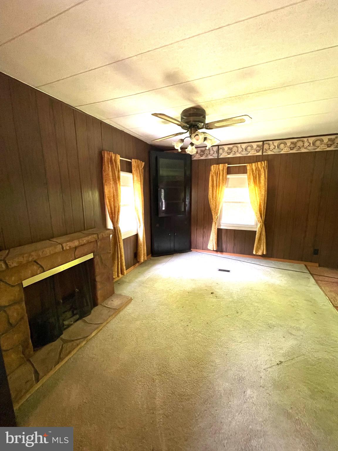 BUFFALO ESTATES - Residential