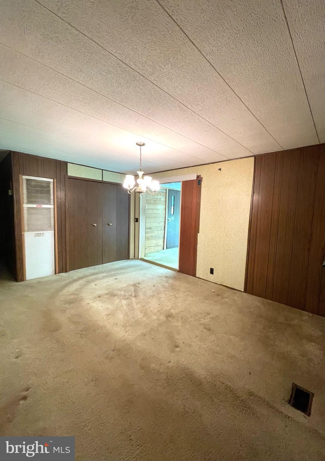 BUFFALO ESTATES - Residential