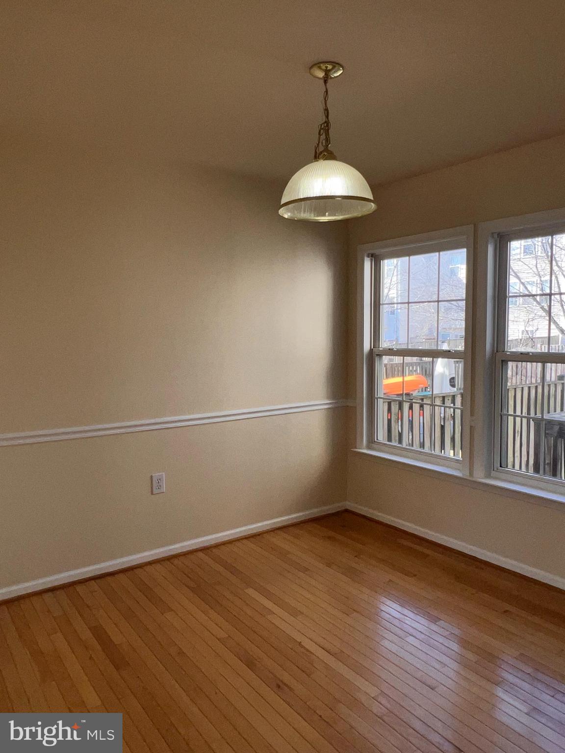 COUNTY GREEN - Residential Lease