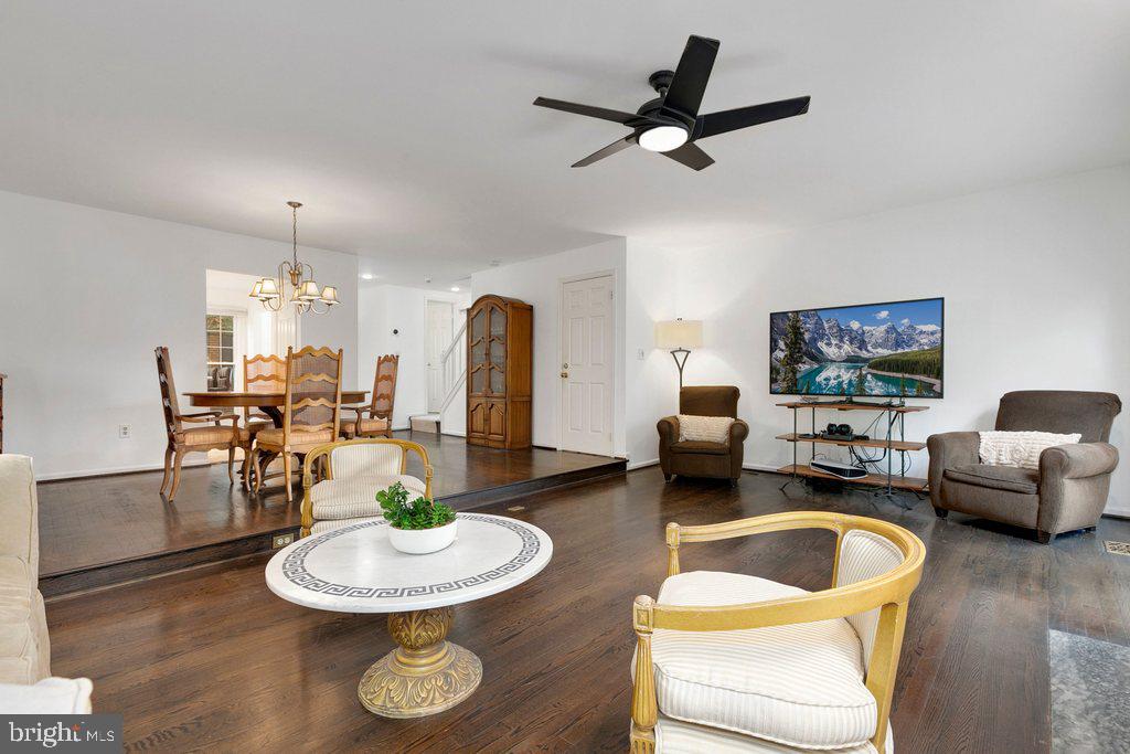 TIMBERLAWN - Residential