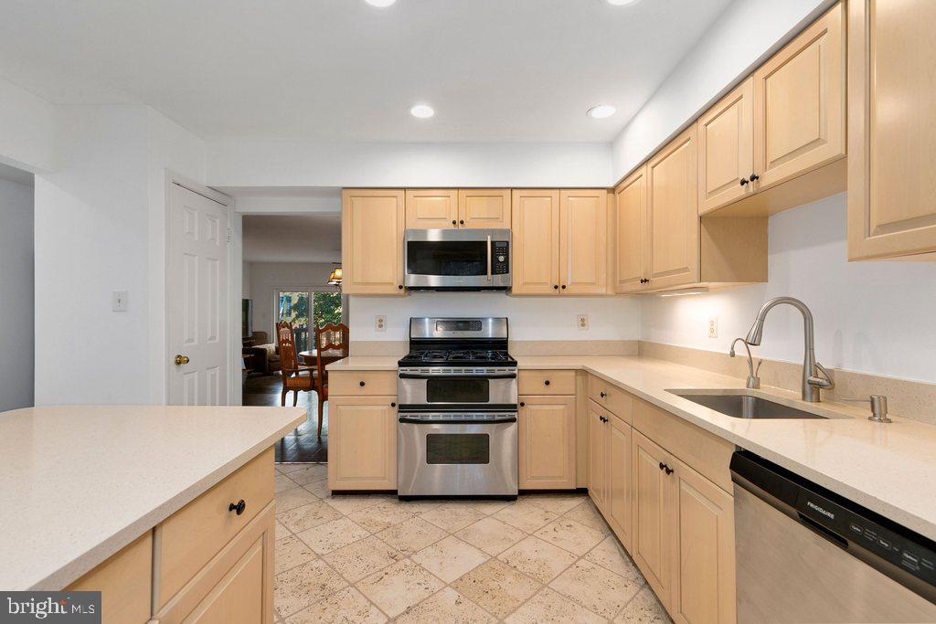 TIMBERLAWN - Residential