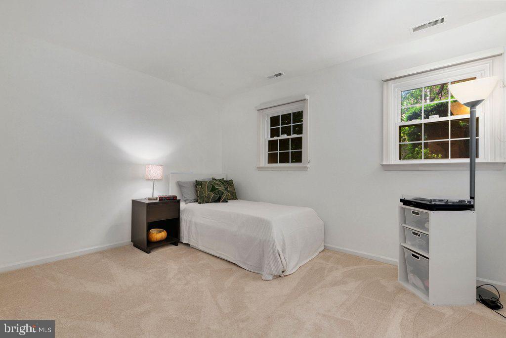 TIMBERLAWN - Residential