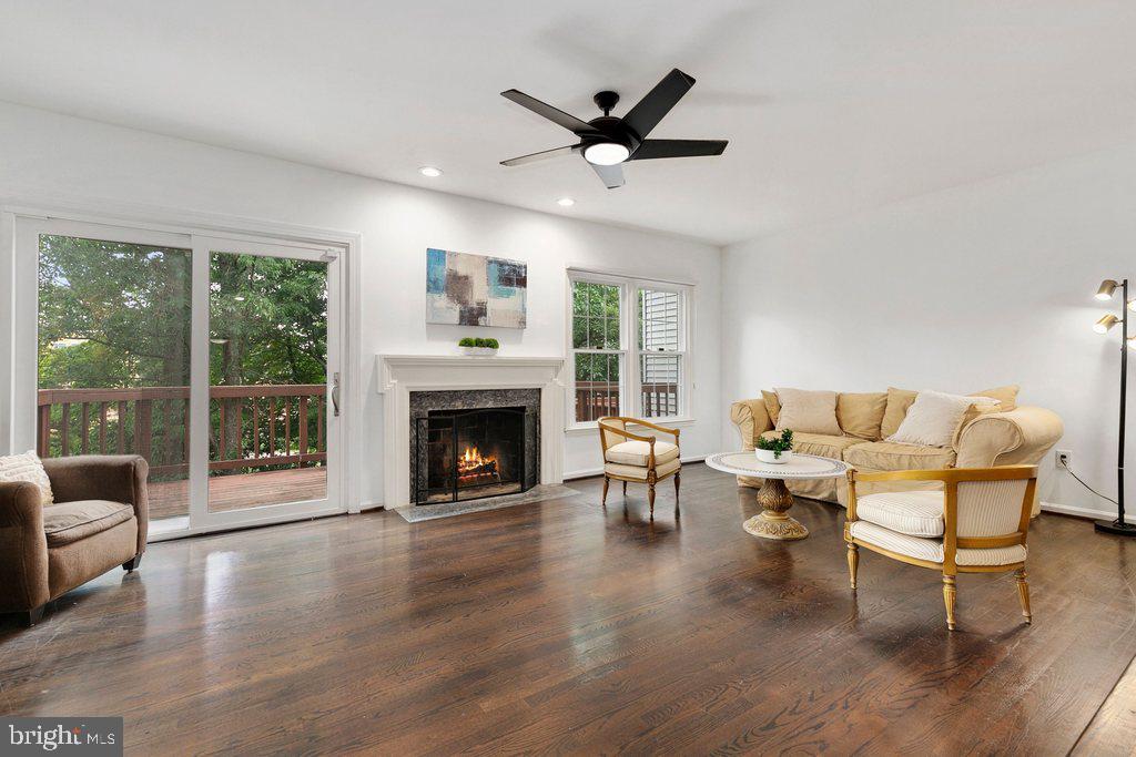 TIMBERLAWN - Residential