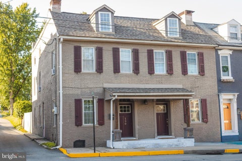 Townhouse For Sale - 128 E Market Street<br/> Lancaster County, MARIETTA, PA 17547