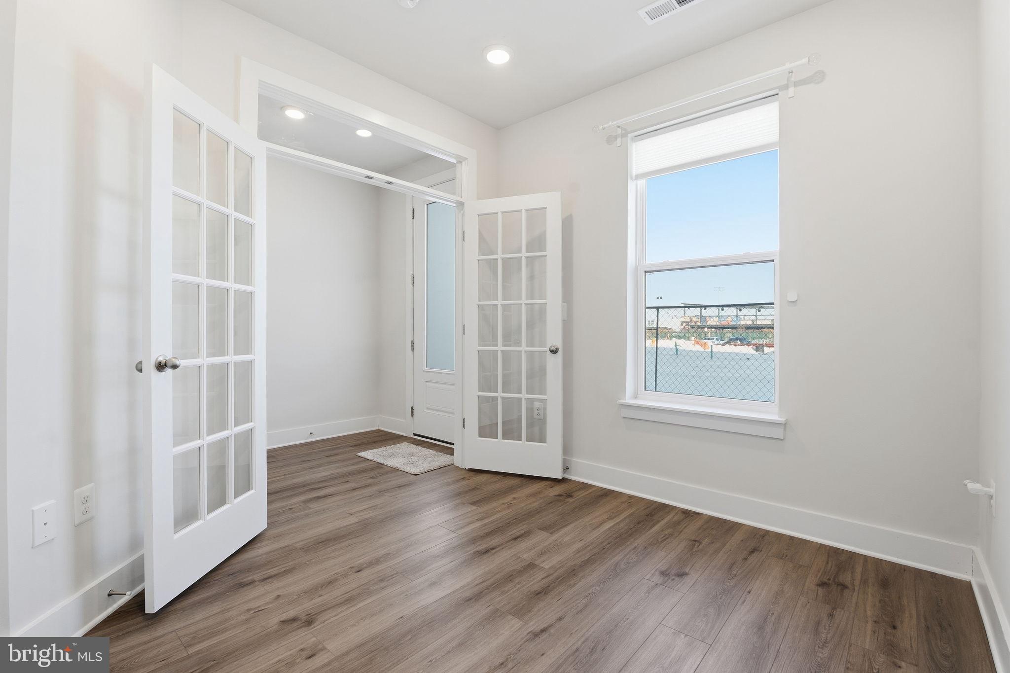 LOCKE LANDING - Residential Lease