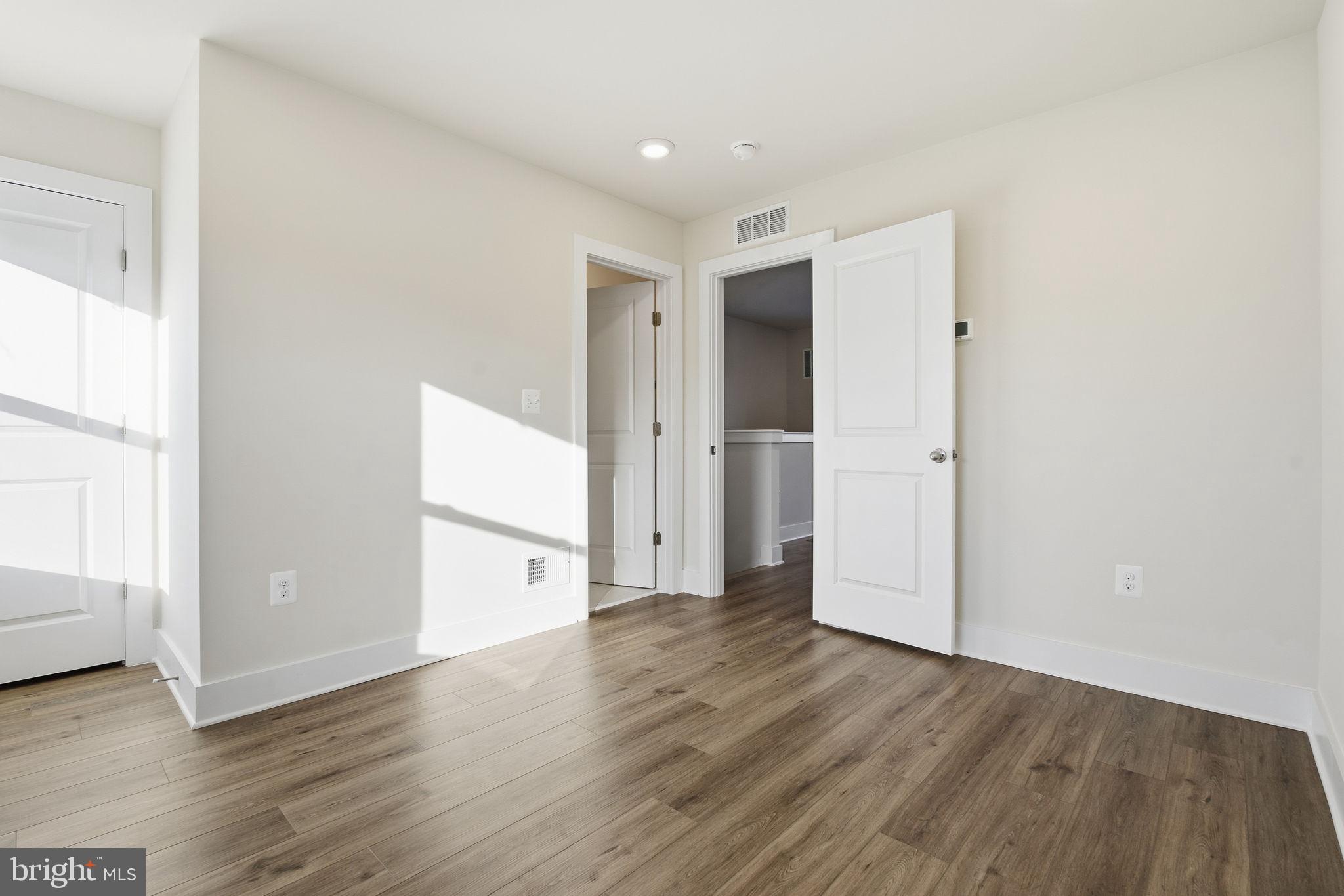 LOCKE LANDING - Residential Lease