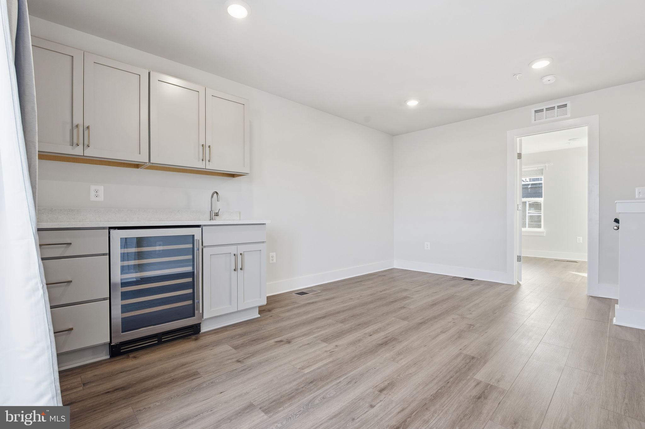 LOCKE LANDING - Residential Lease