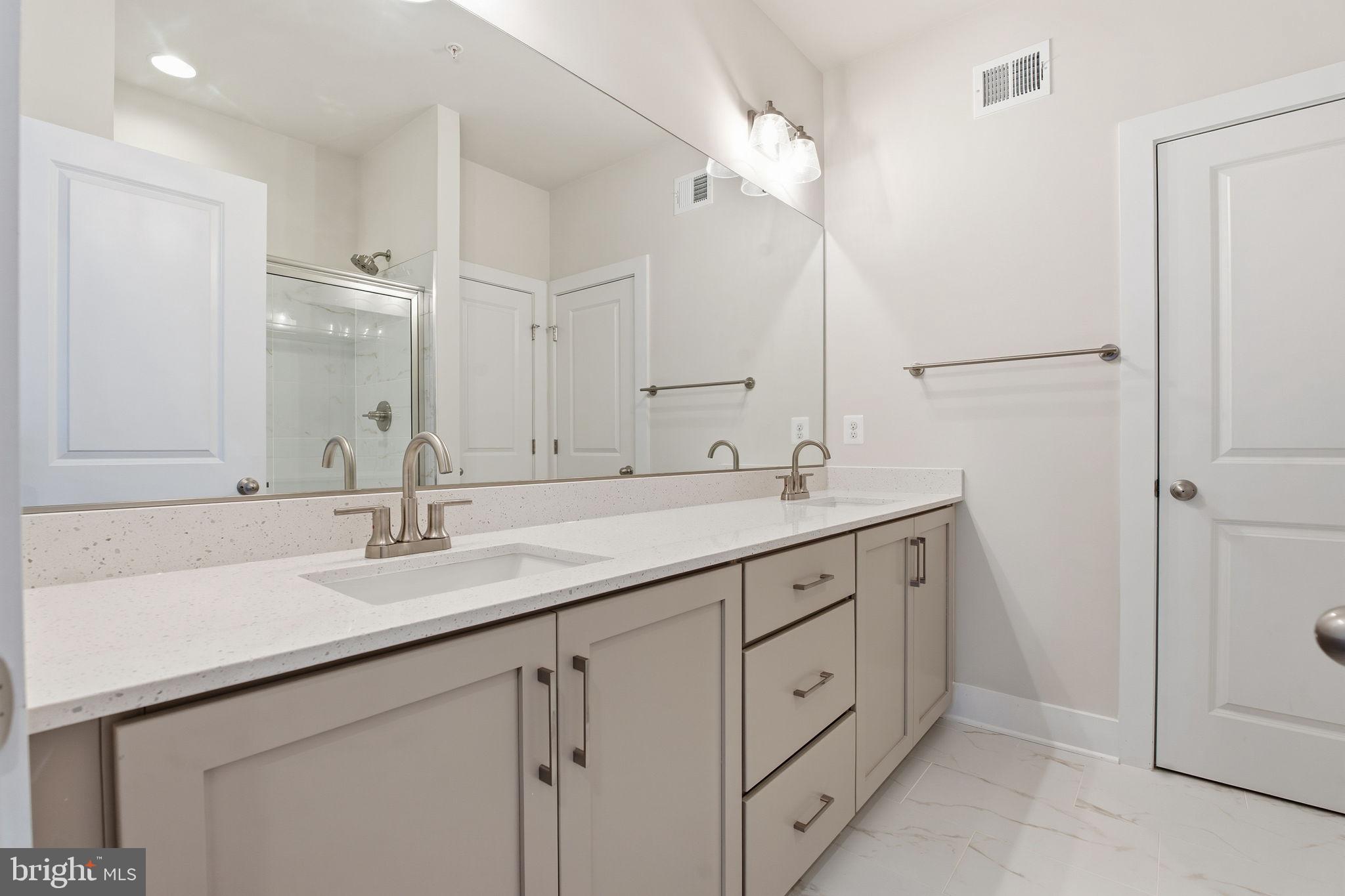 LOCKE LANDING - Residential Lease