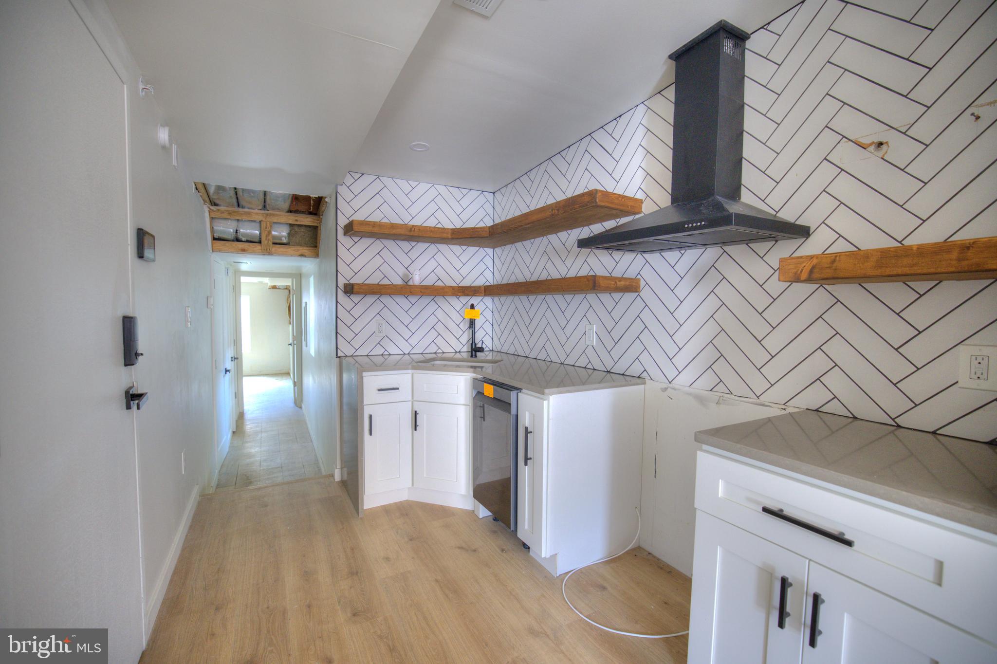 FRANCISVILLE - Residential Income