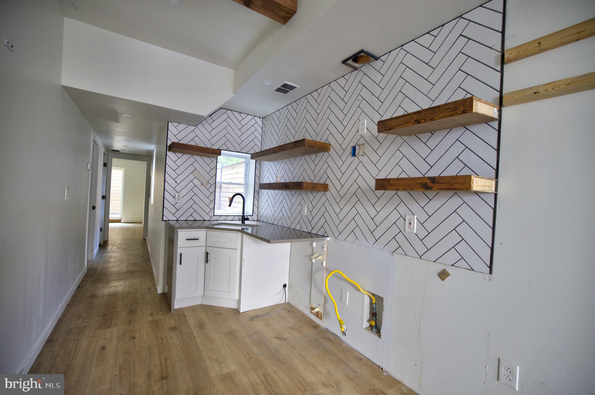 FRANCISVILLE - Residential Income