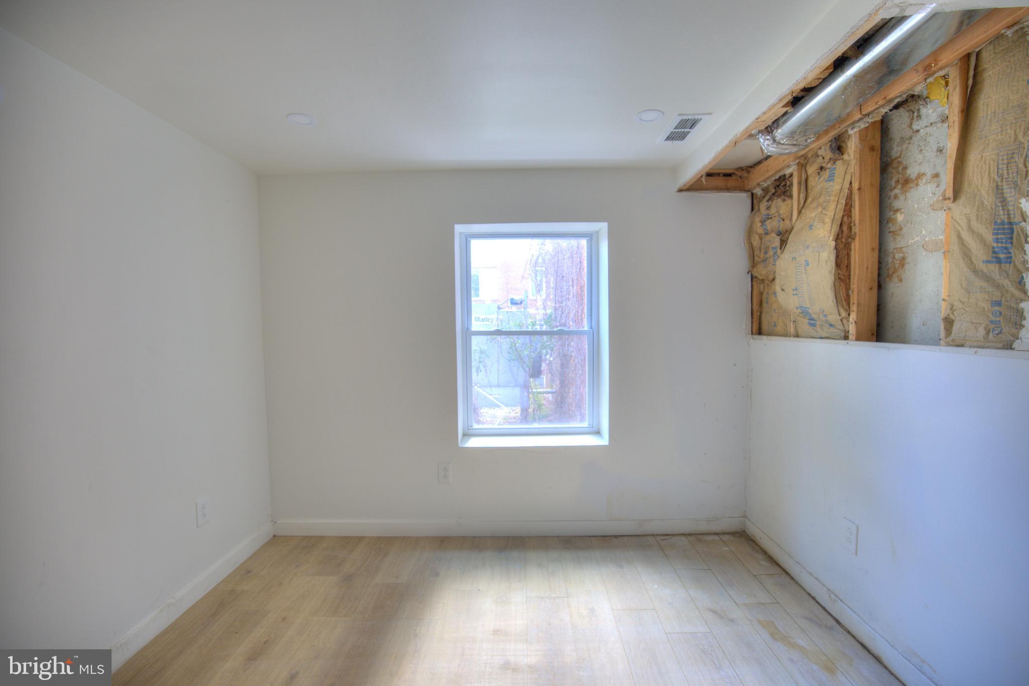 FRANCISVILLE - Residential Income