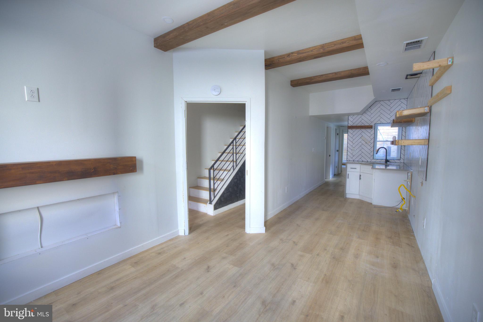 FRANCISVILLE - Residential Income