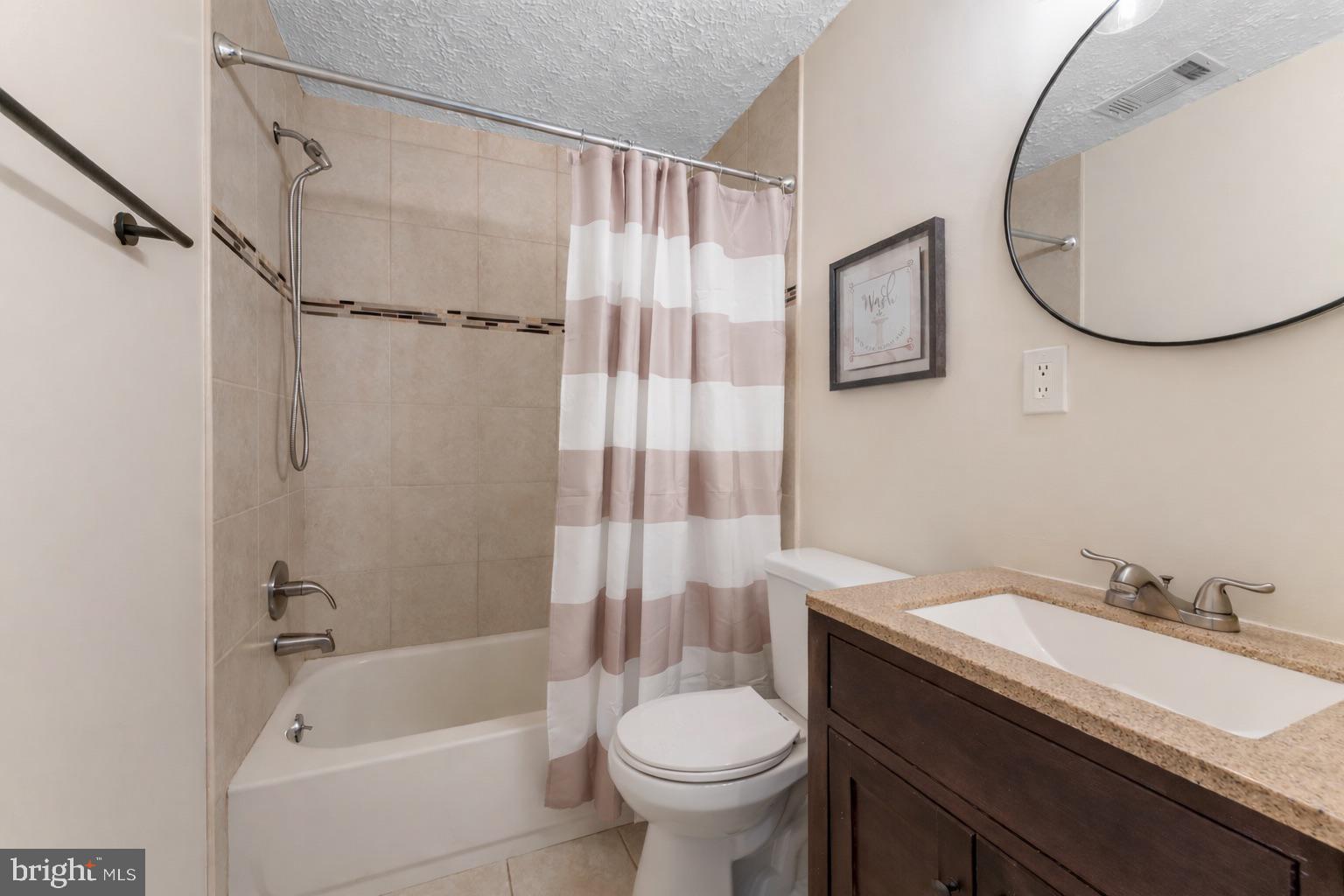 DAMASCUS OUTSIDE - Residential