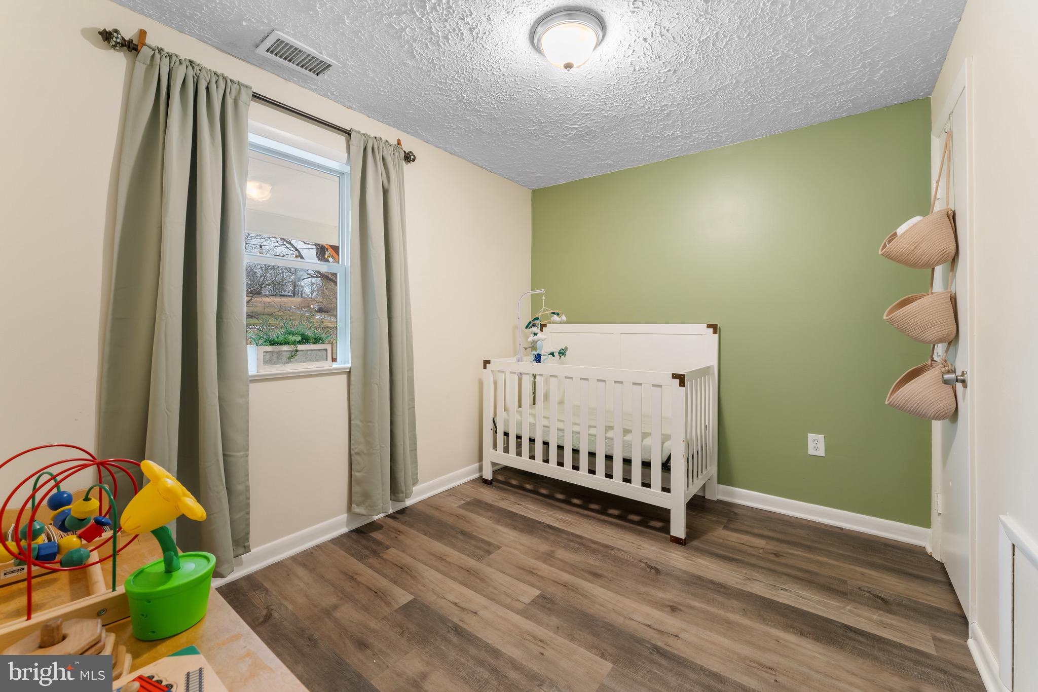 DAMASCUS OUTSIDE - Residential