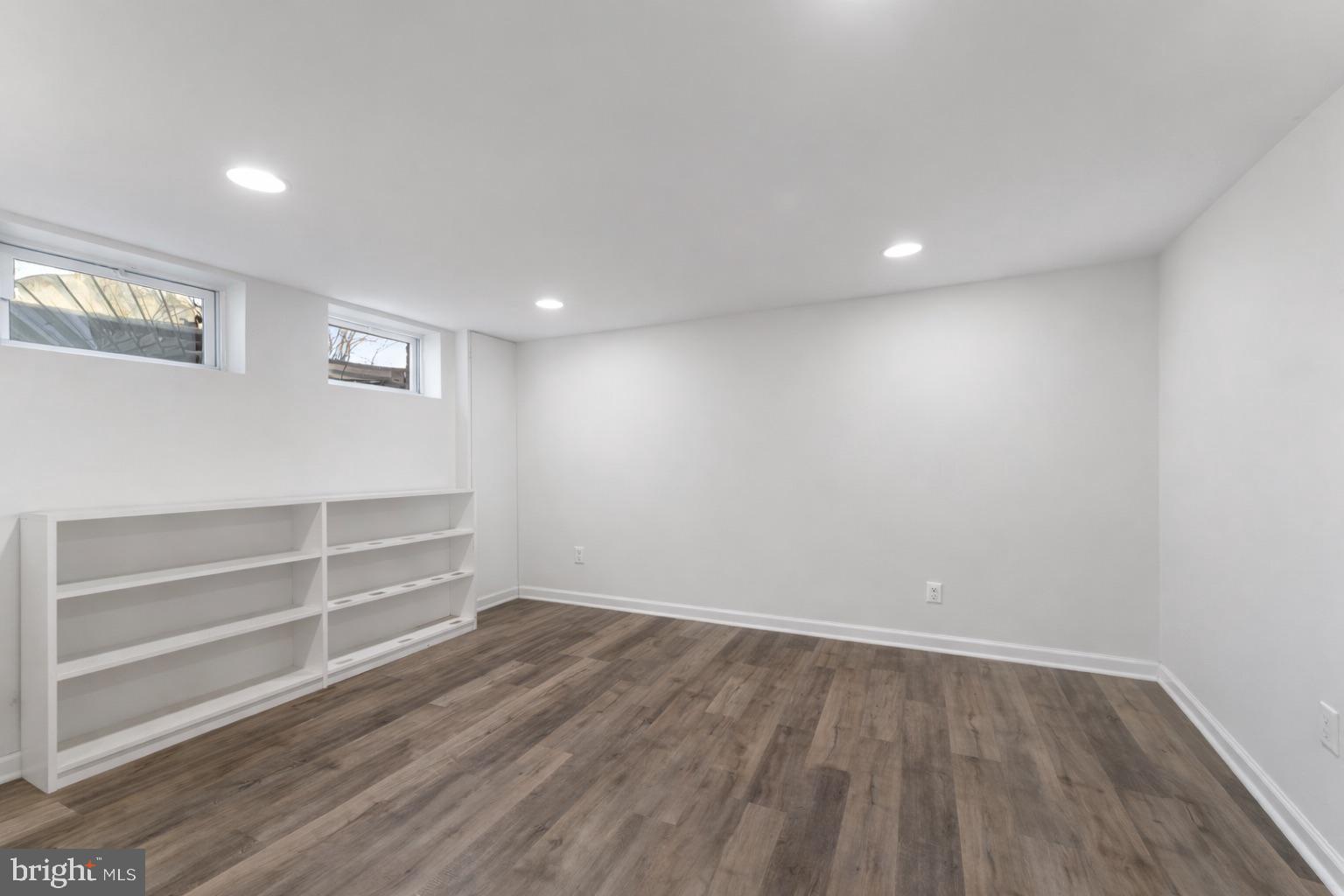 DAMASCUS OUTSIDE - Residential