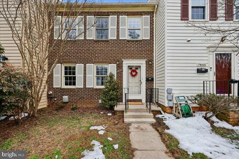 Photo of 7847 Heatherton Lane, ROCKVILLE, MD 20854 (MLS # MDMC2217692)