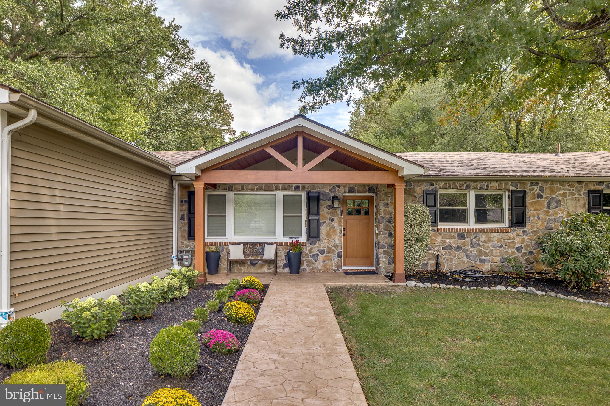120 WAVERLY AVENUE