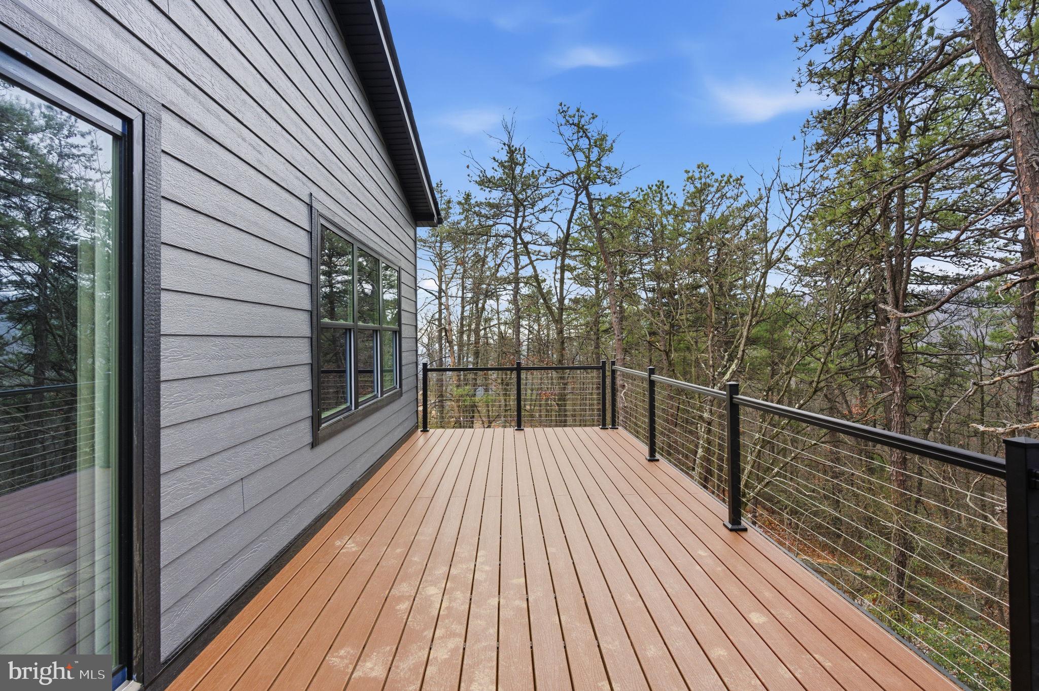 THE WOODS - Residential