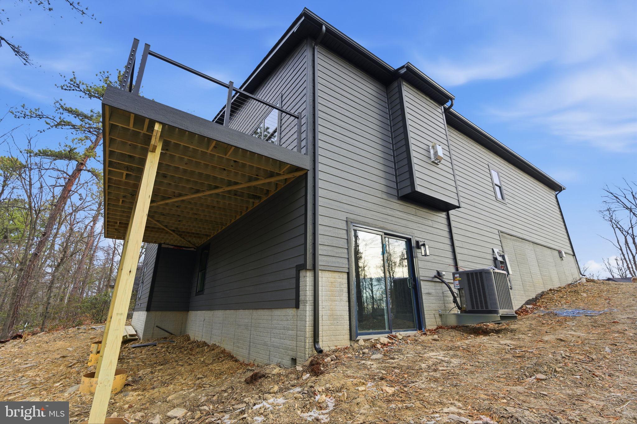 THE WOODS - Residential