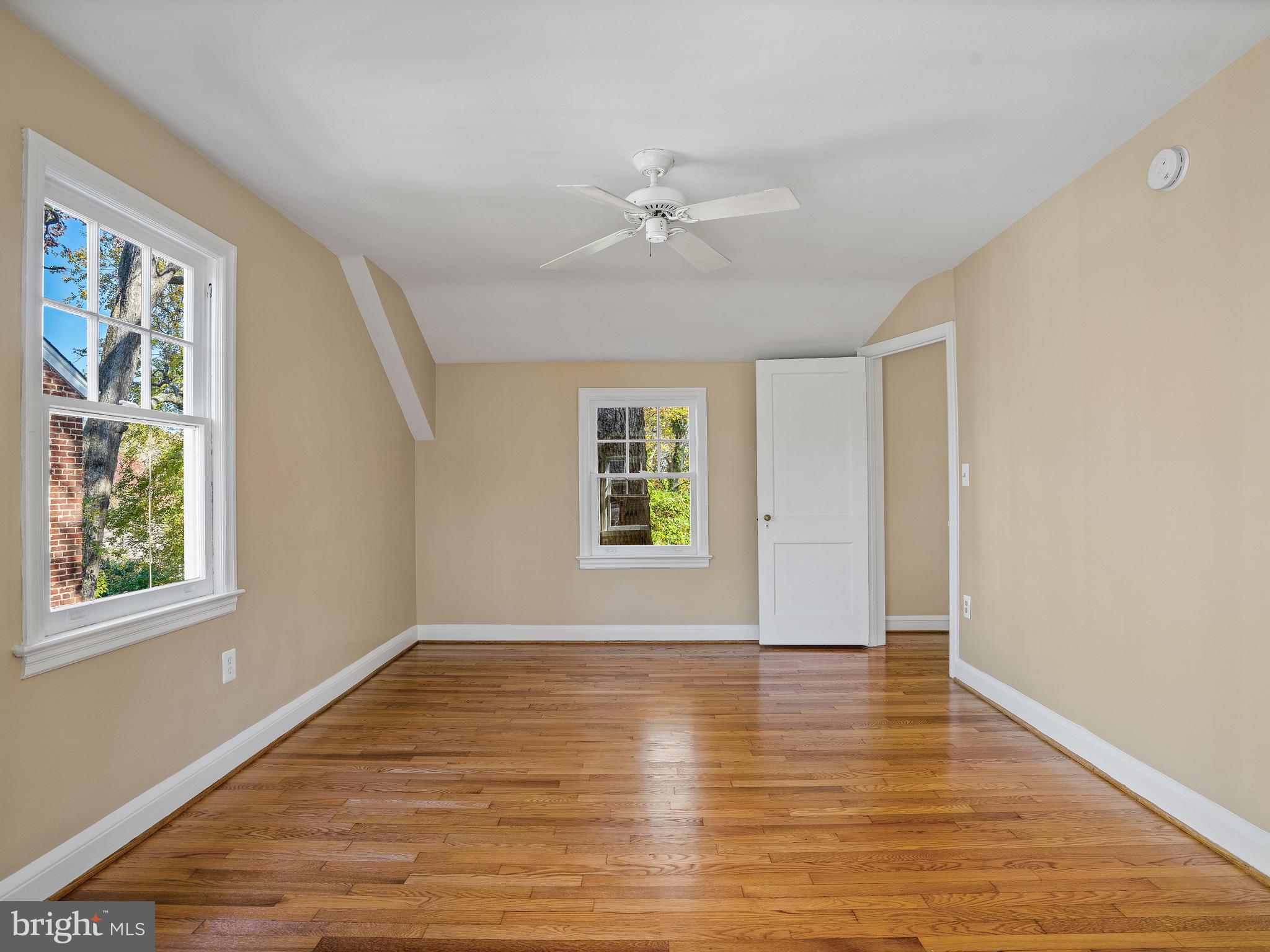 HYATTSVILLE HILLS - Residential