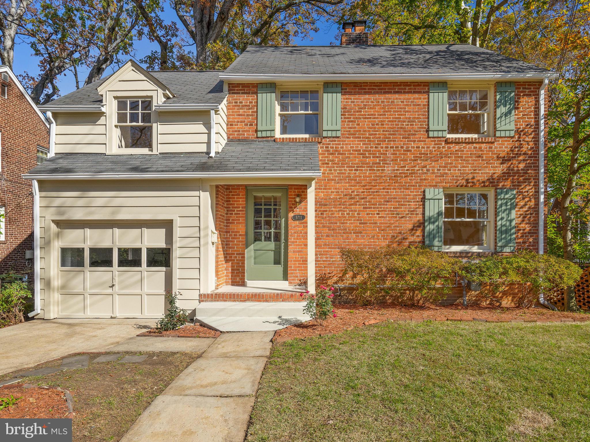 HYATTSVILLE HILLS - Residential