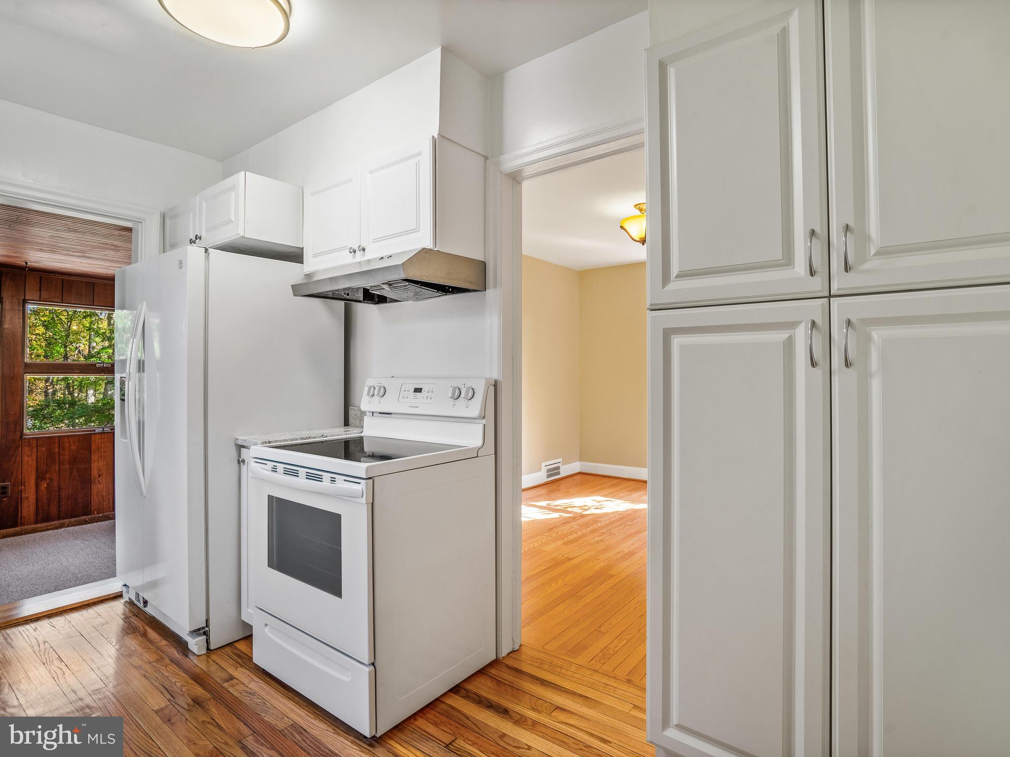 HYATTSVILLE HILLS - Residential