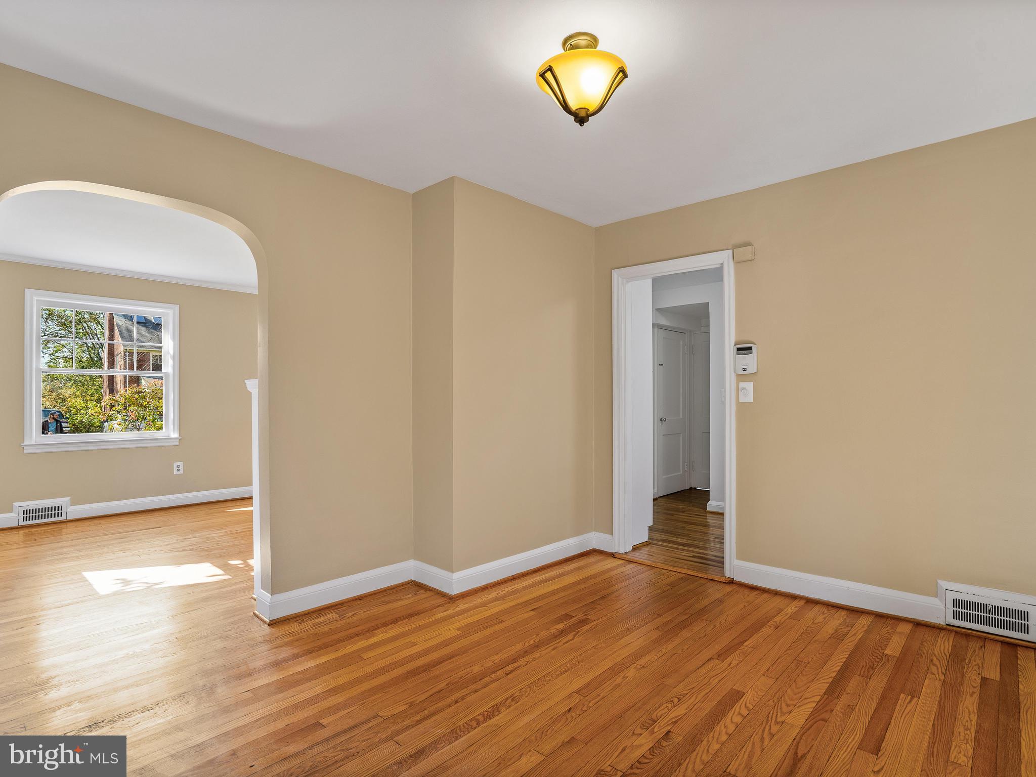 HYATTSVILLE HILLS - Residential