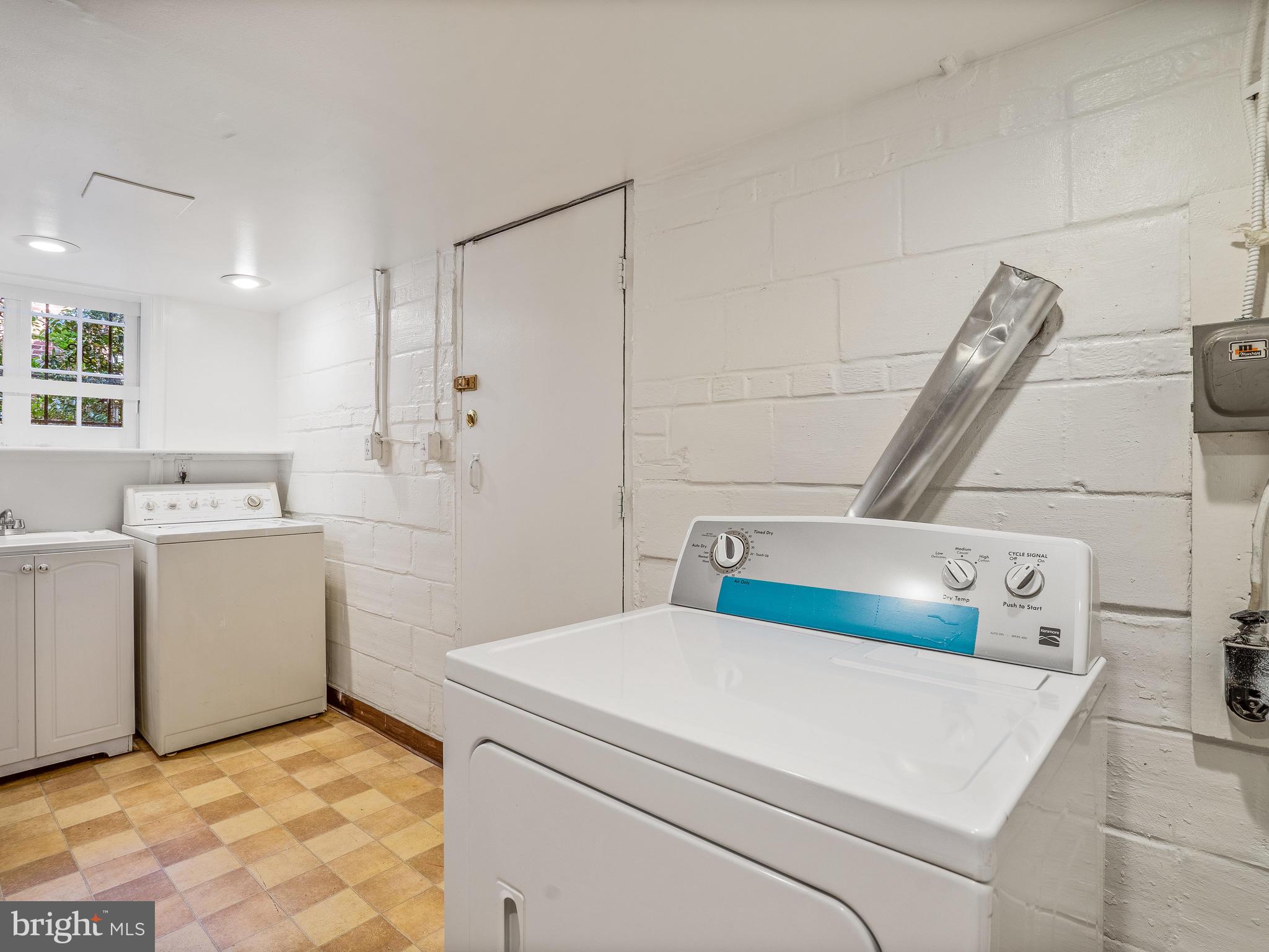 HYATTSVILLE HILLS - Residential