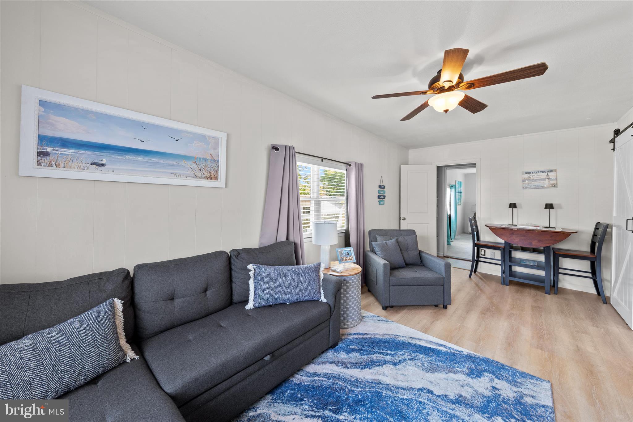 ANGOLA BEACH - Residential