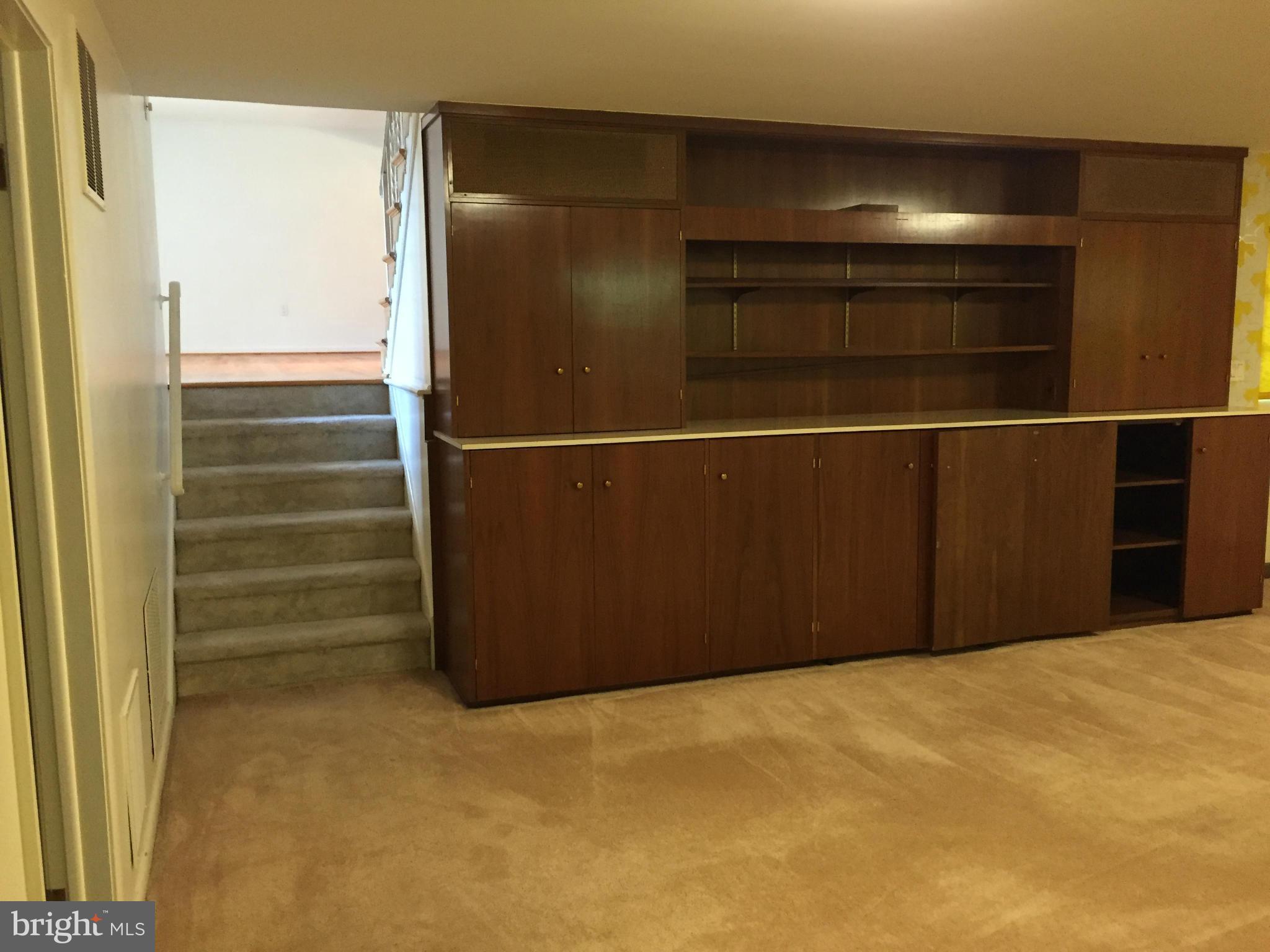 OLD COURT ESTATES - Residential