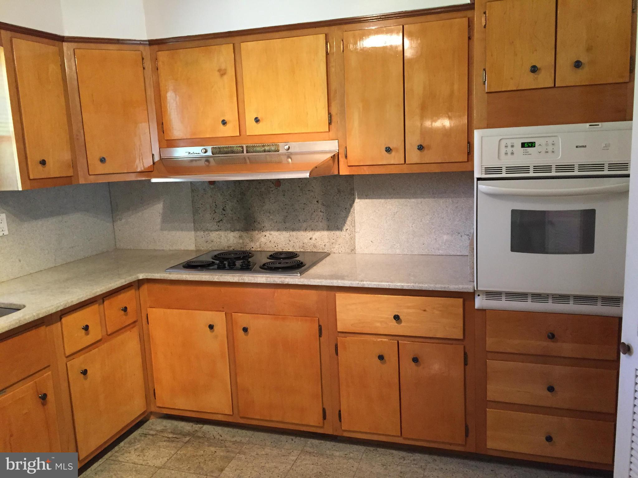 OLD COURT ESTATES - Residential