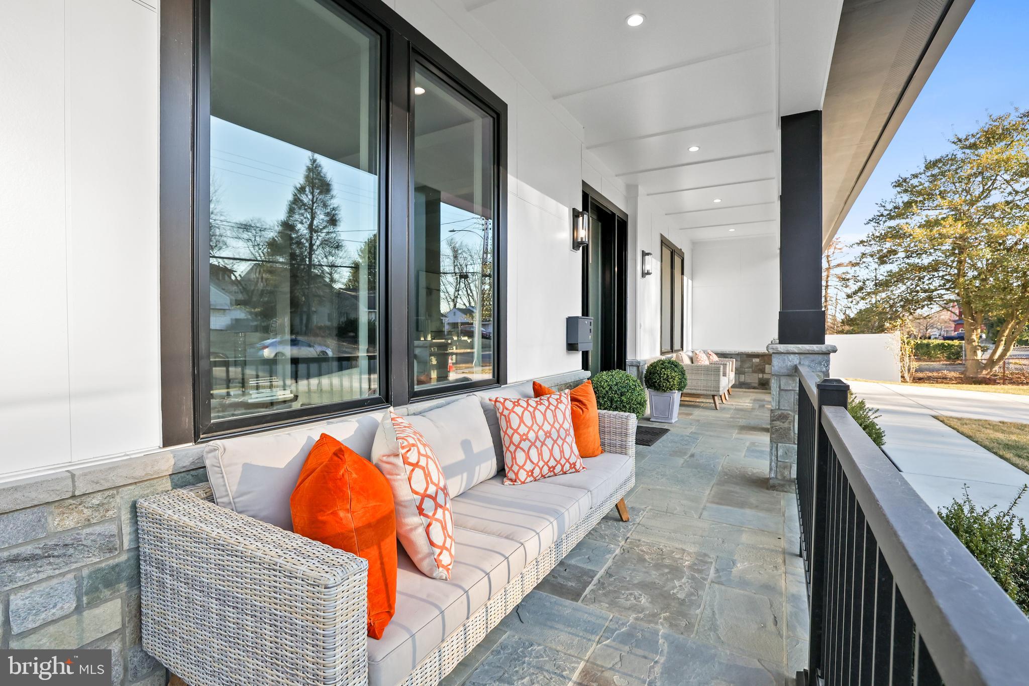 PIMMIT HILLS - Residential