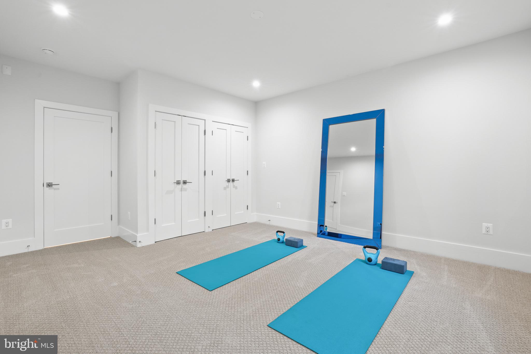 PIMMIT HILLS - Residential