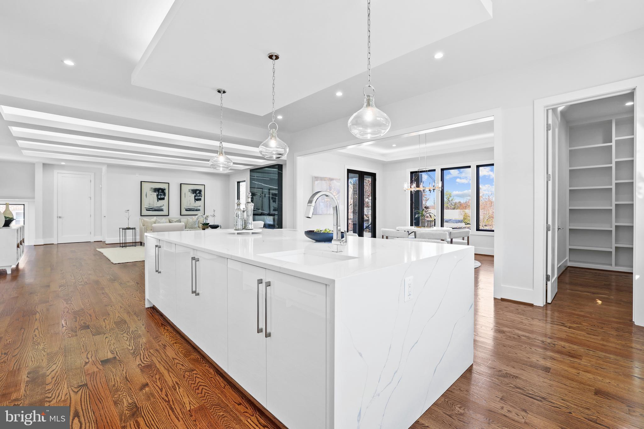 PIMMIT HILLS - Residential