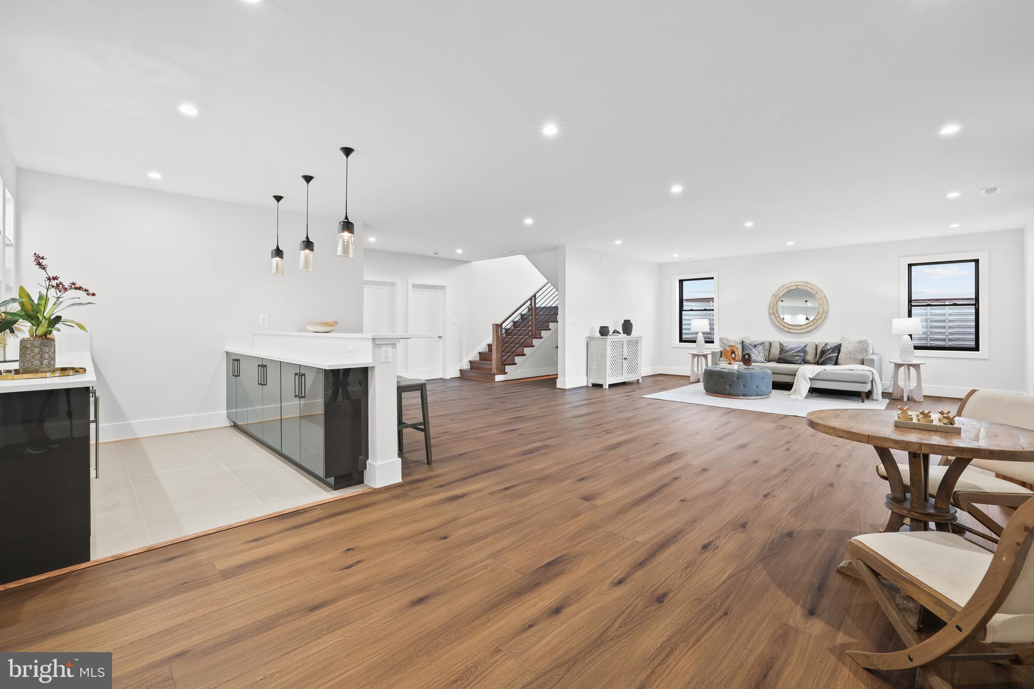 PIMMIT HILLS - Residential