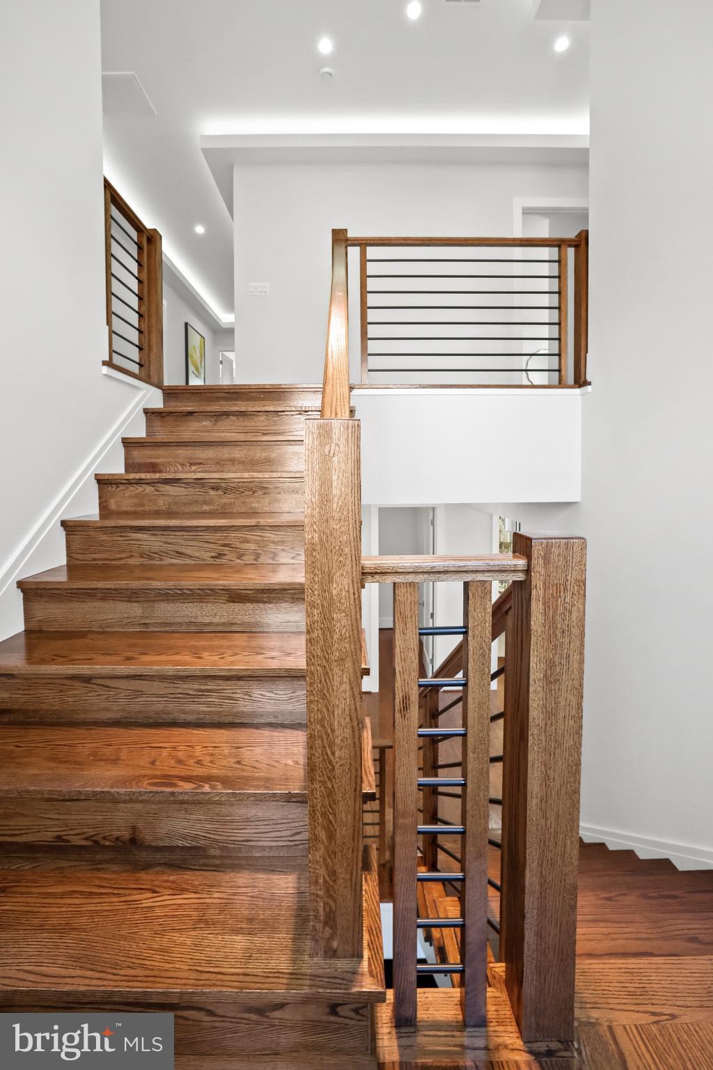 PIMMIT HILLS - Residential