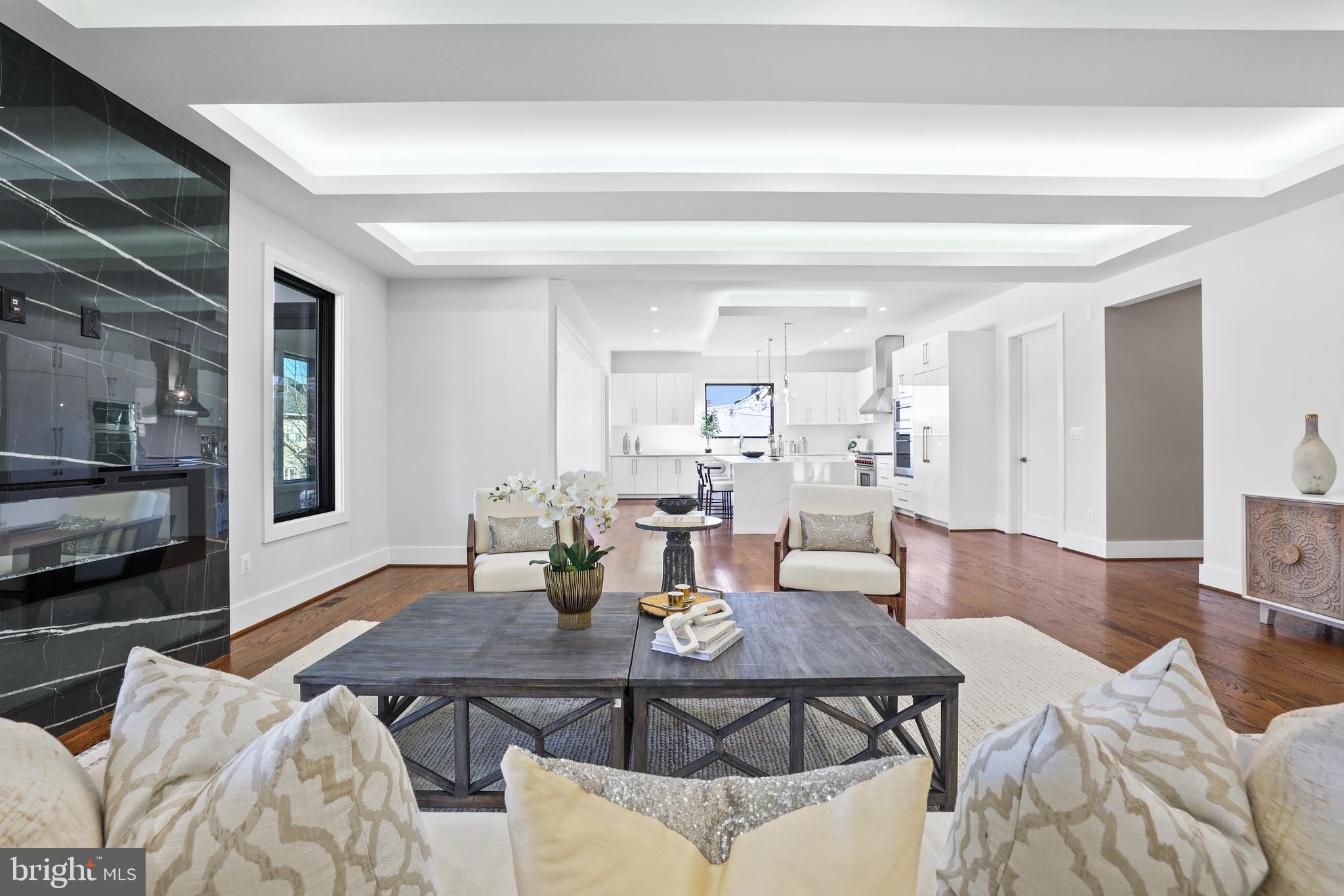 PIMMIT HILLS - Residential