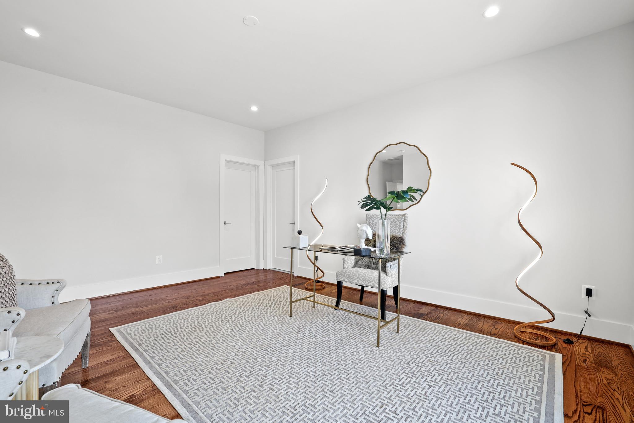 PIMMIT HILLS - Residential