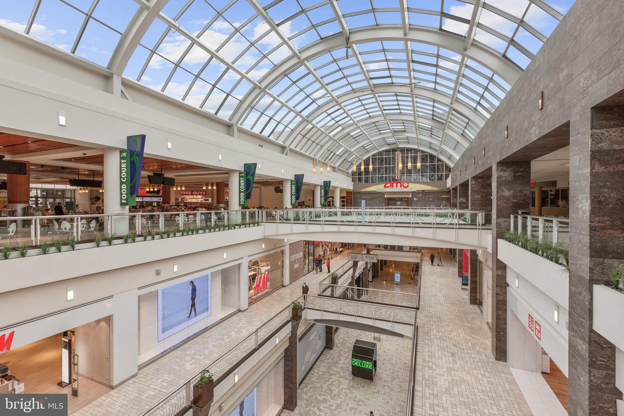 PIMMIT HILLS - Residential