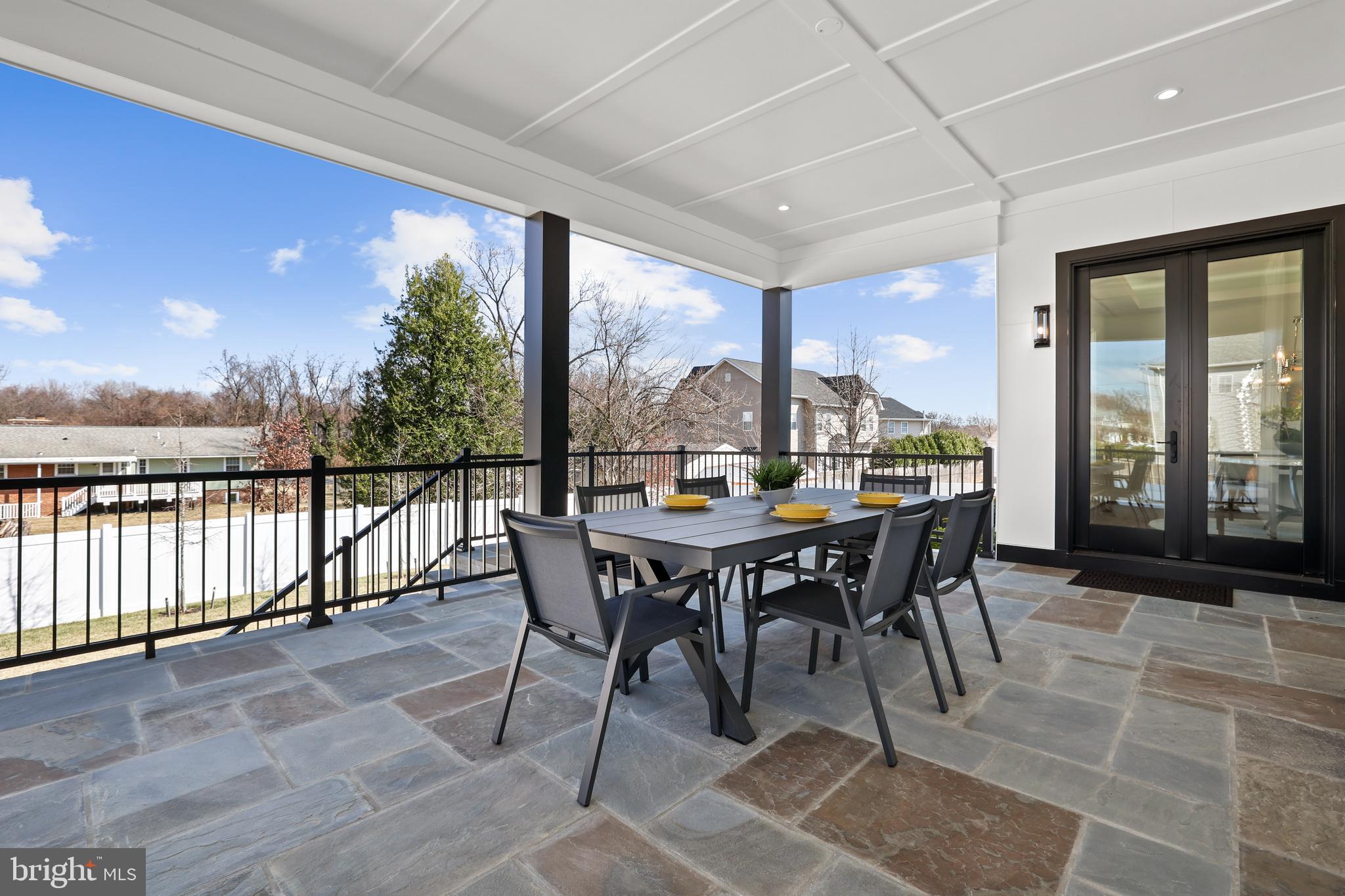 PIMMIT HILLS - Residential