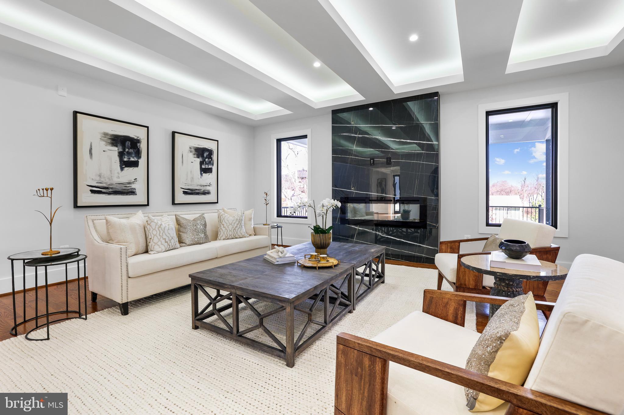 PIMMIT HILLS - Residential