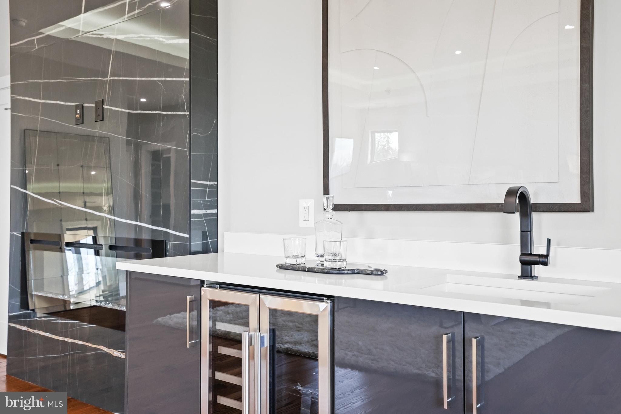 PIMMIT HILLS - Residential