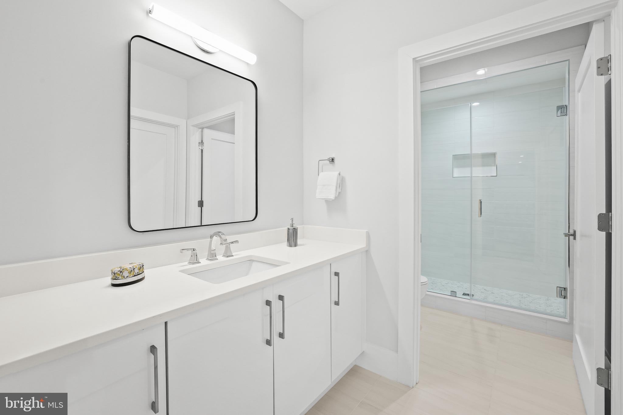 PIMMIT HILLS - Residential