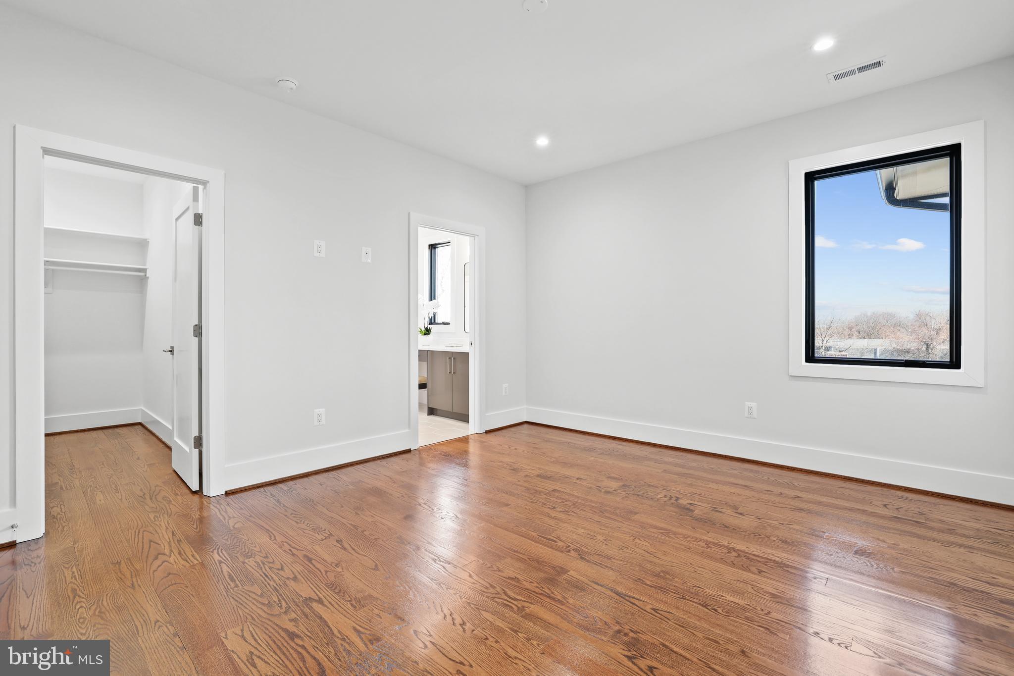 PIMMIT HILLS - Residential