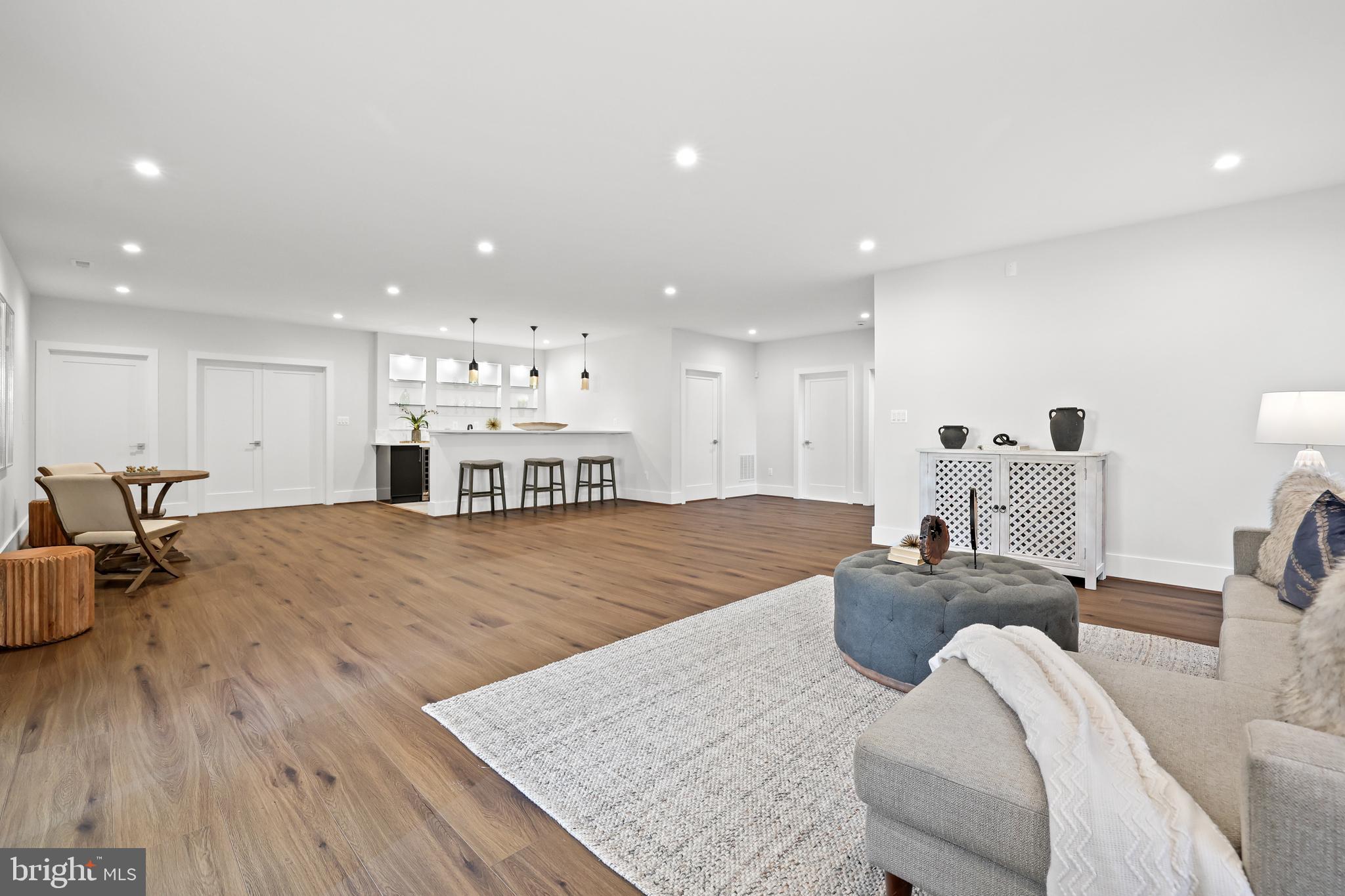 PIMMIT HILLS - Residential