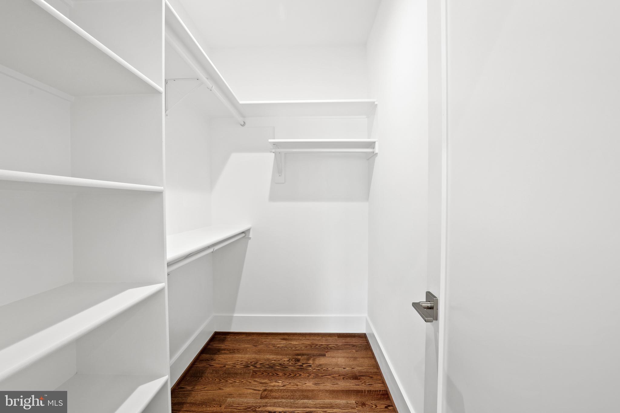 PIMMIT HILLS - Residential